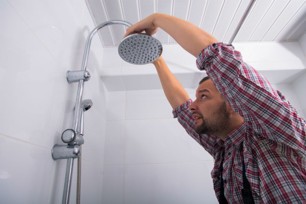 Replacing shower store head