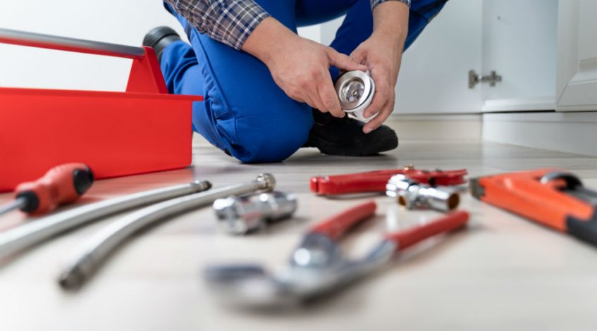 drain cleaning tools used by the best plumbers